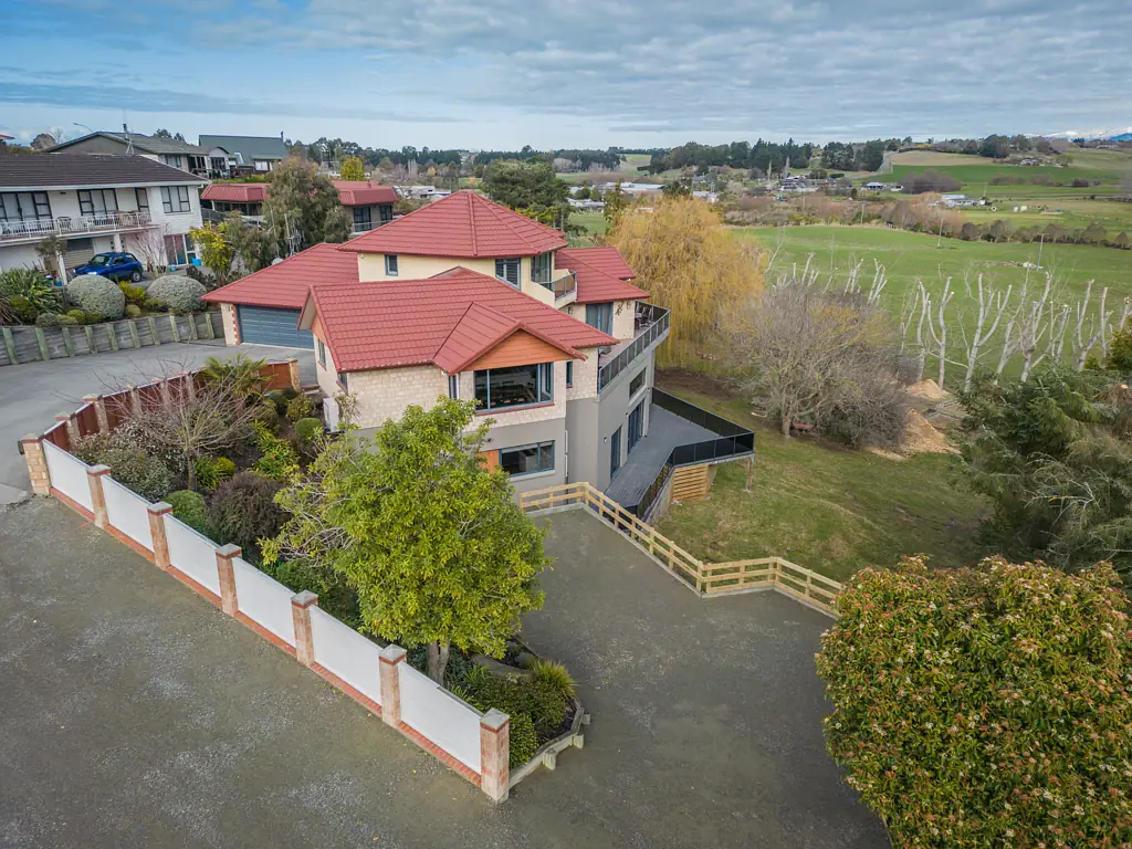 Watlington 8部屋 One-of-a-kind grand home with 8 bedrooms!