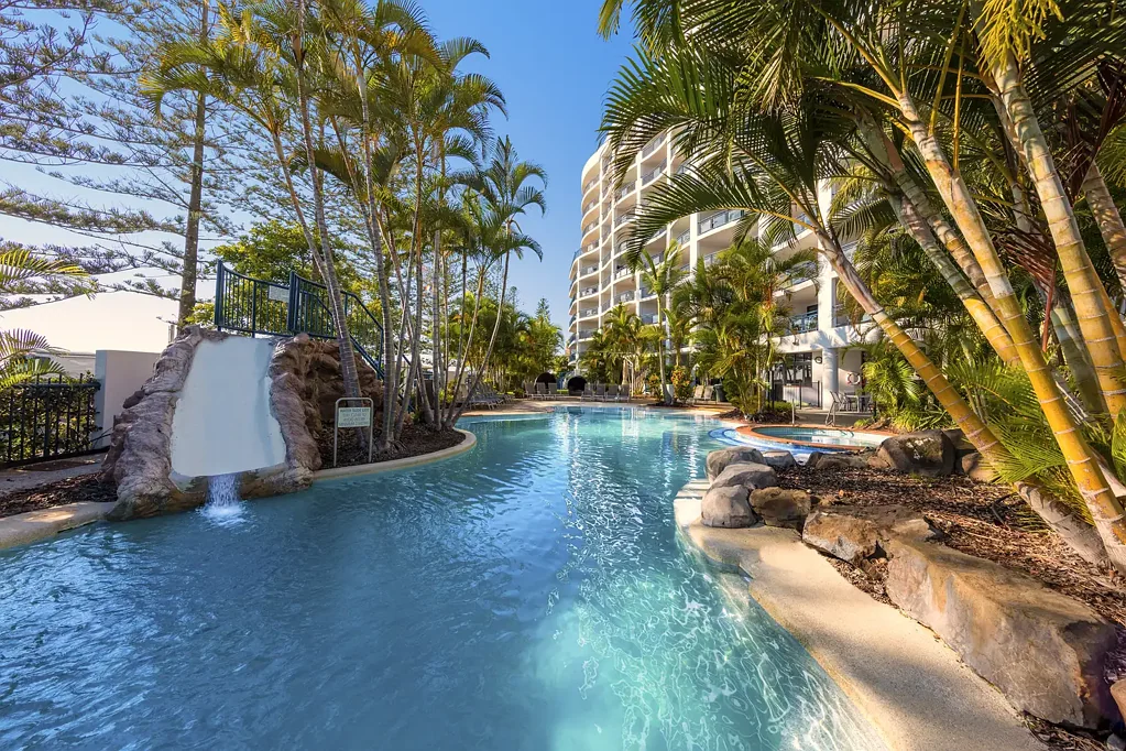 One bedroom fully furnished apartment on the water in Luxury Resort