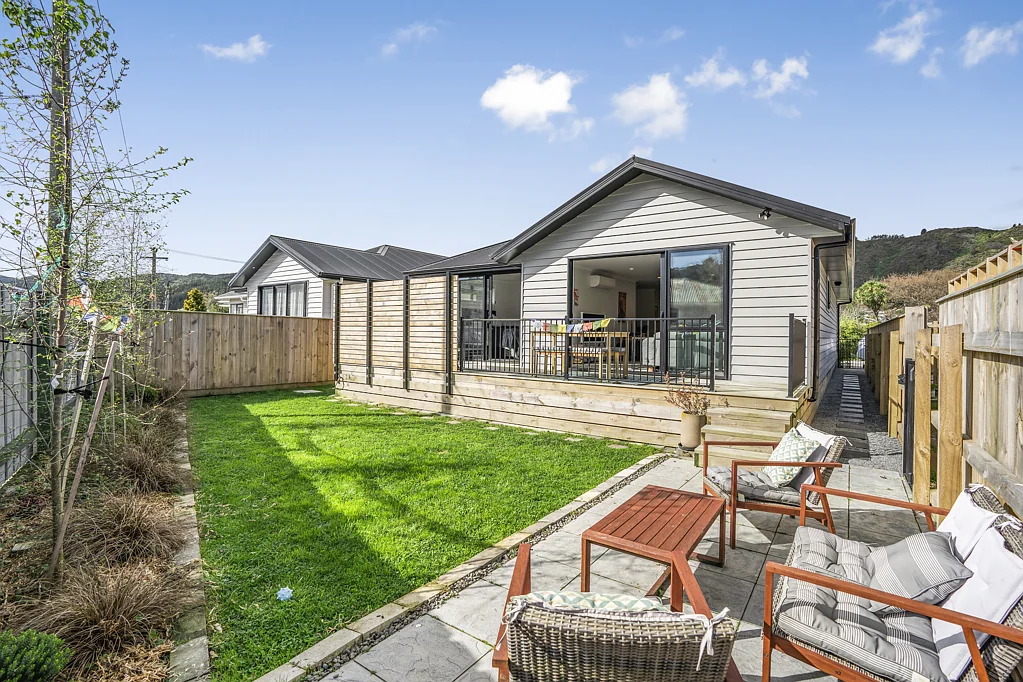 2/5 Westminster Road, Wainuiomata, Lower Hutt, Wellington