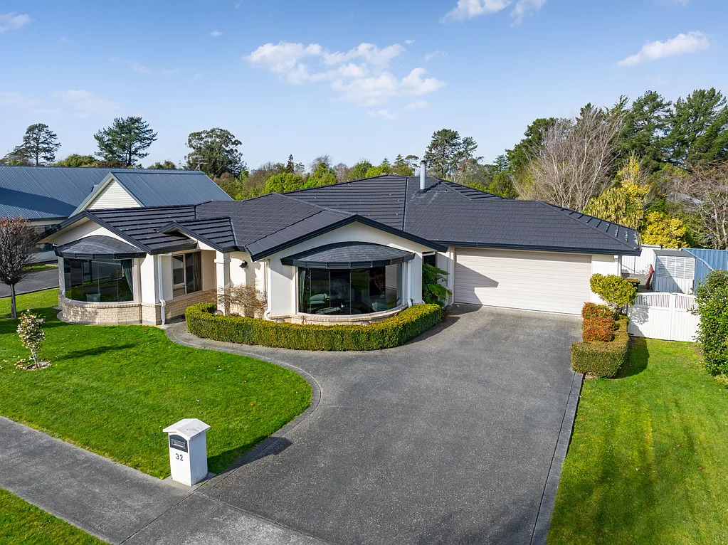 Masterton 3chambre Sought after Location & Views - Rarely Available