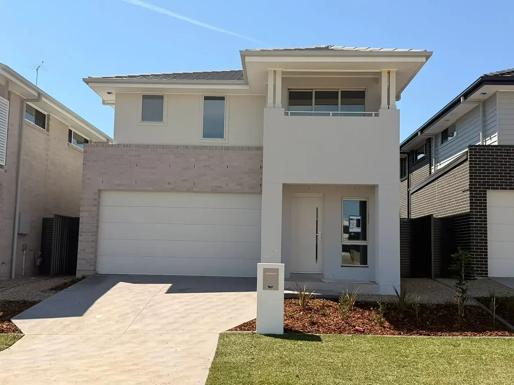 Catherine Field 5Phòng ngủ Your Dream Home – Move-In Ready