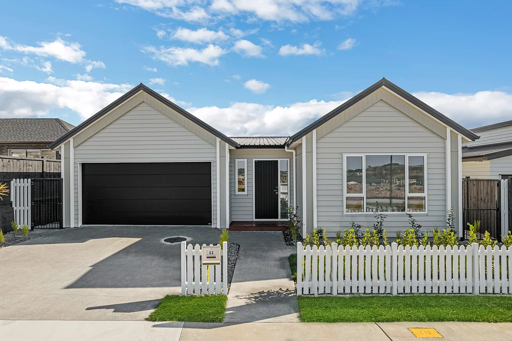 Milldale 4Moenga Brand New Home - Excellent Location