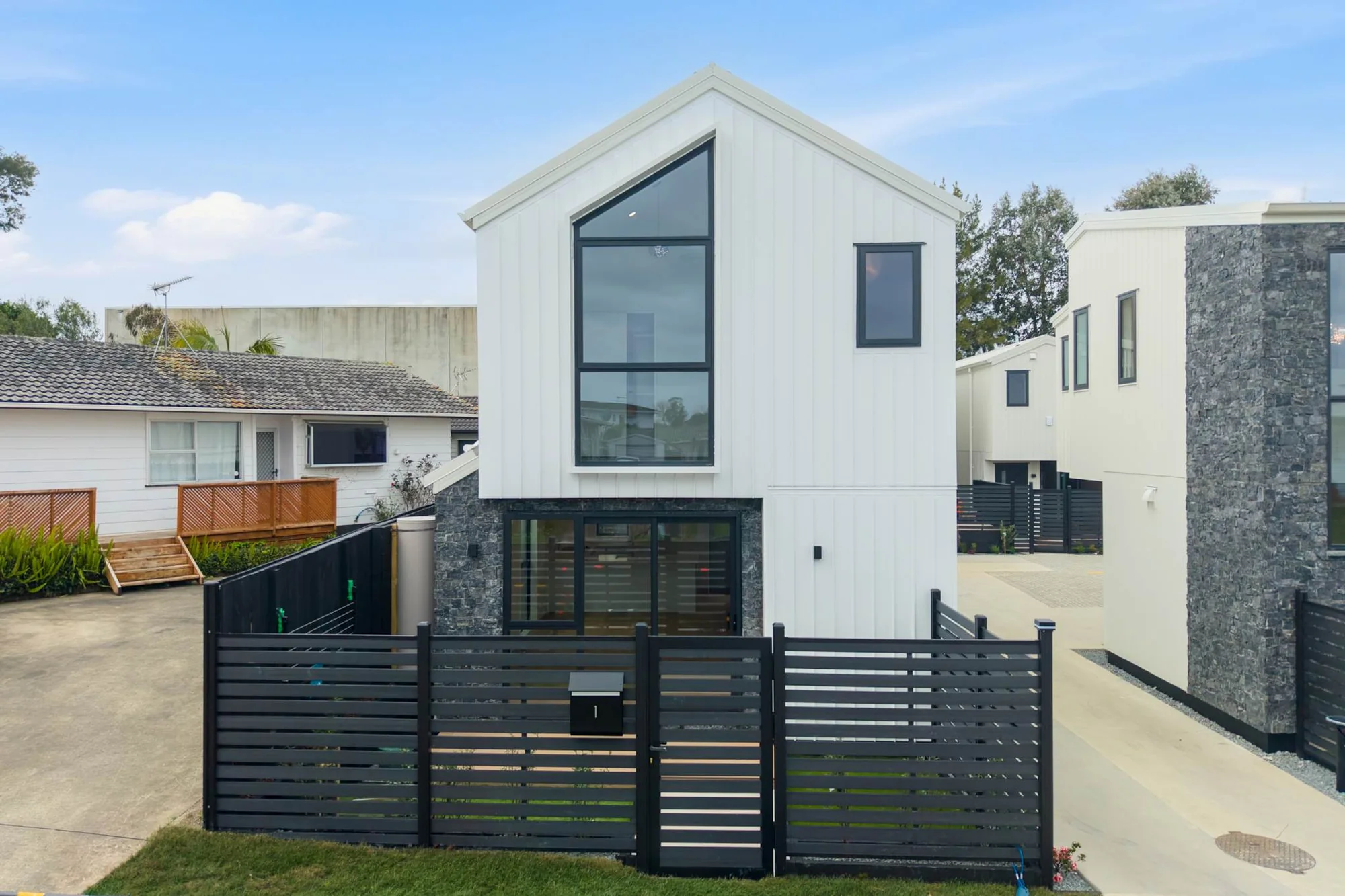 Pakuranga Heights 3ਬੈੱਡਰੂਮ QUALITY FREESTANDING HOMES AT AN AFFORDABLE PRICE