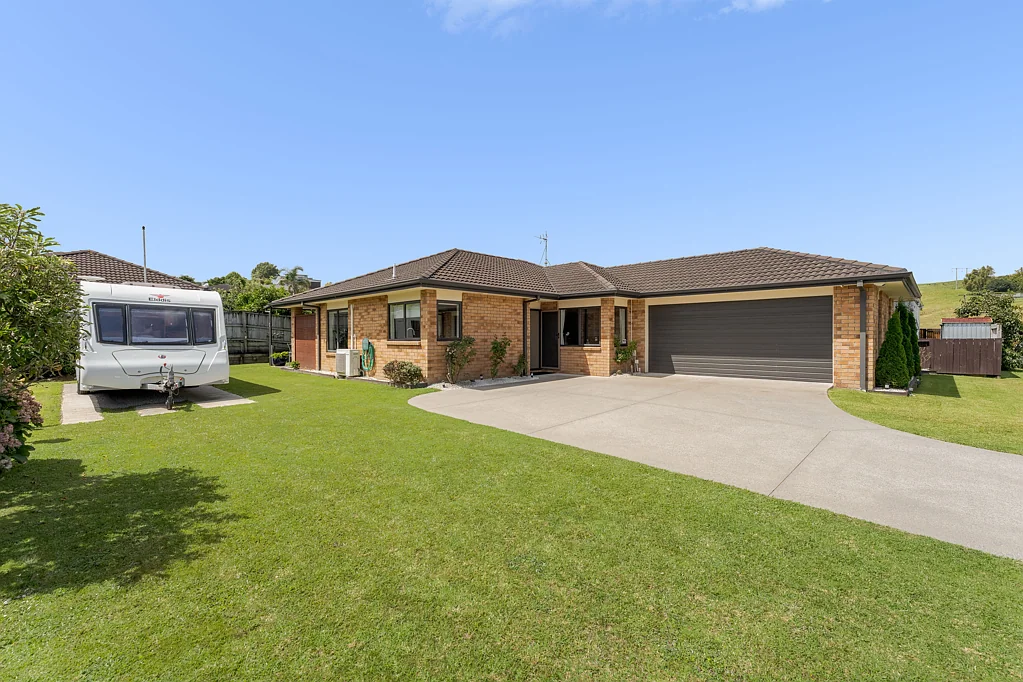 4 Gina Way, Welcome Bay, Tauranga, Bay of Plenty