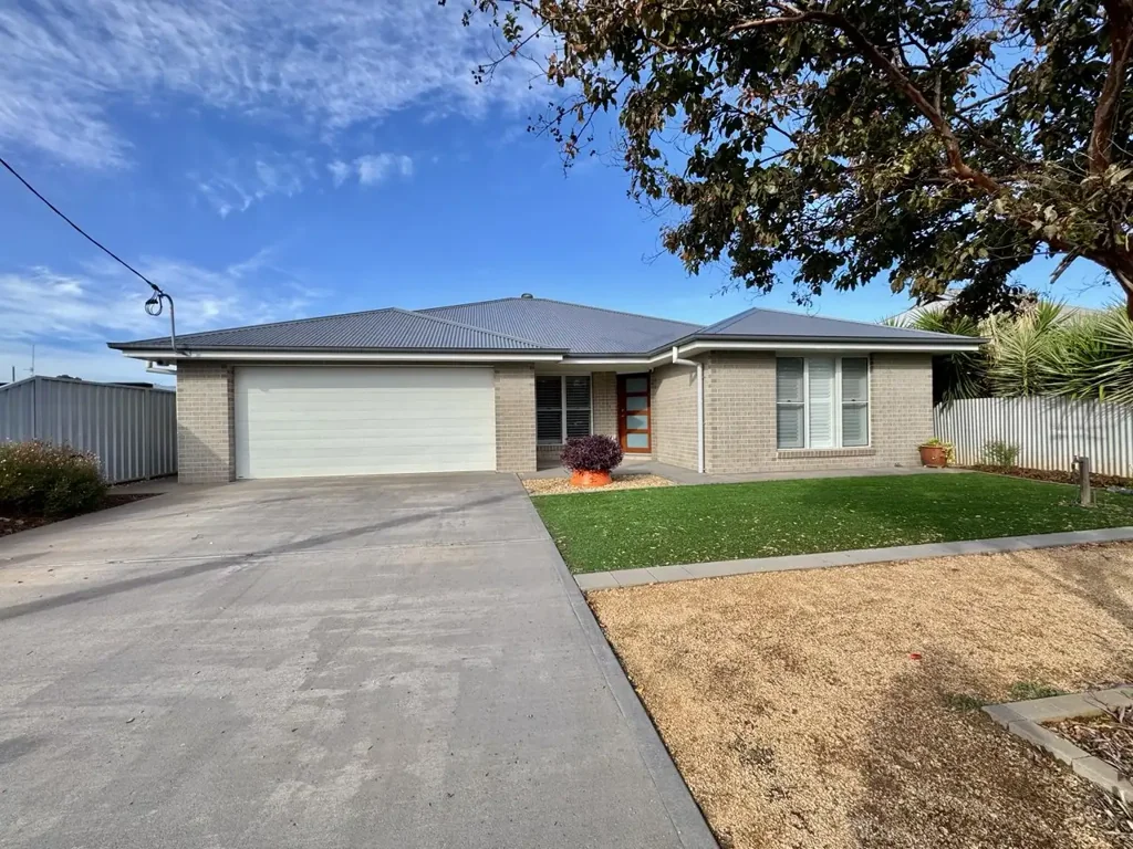 Ray White Real Estate Parkes