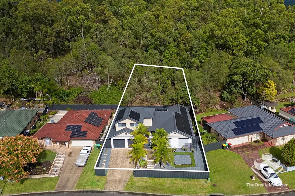 Oxenford 5房  STYLISH HOME WITH DUAL LIVING POTENTIAL