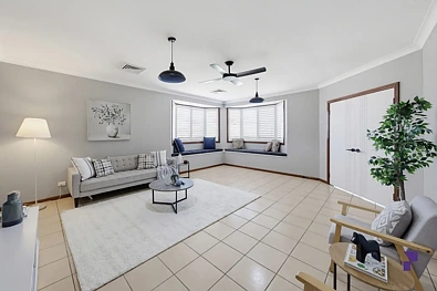 19 Brennan Road, Yagoona, NSW 2199, 5 slaapkamers, 3 badkamers, House