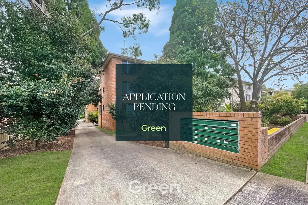 Spacious North Facing One-Bedroom Unit Close to Transport & Shops!
