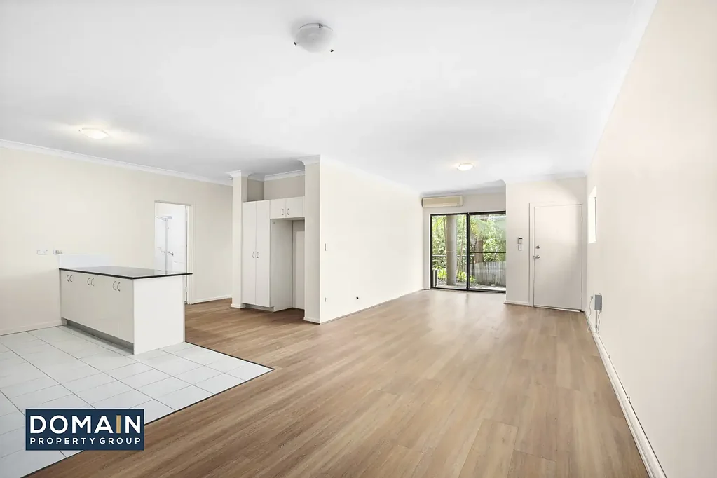 Large Ground Floor Apartment Close to Tafe & Gosford City