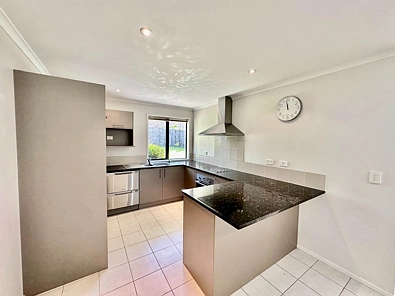 One level family house in Fairview Height