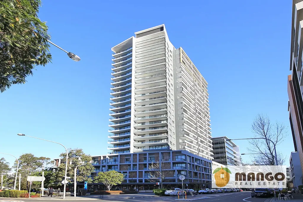 Furnished, Spacious and Convenient in the High Quality Mirvac Apartment with Train Station and Restaurant Downstairs