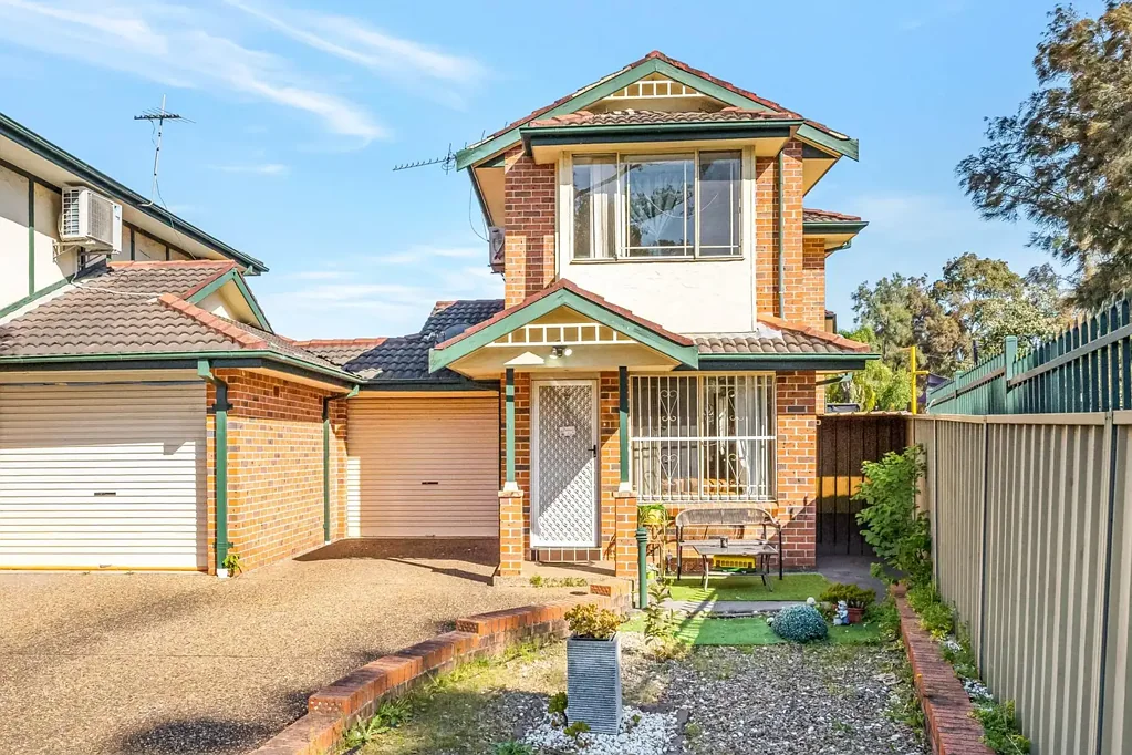 1/43 Allambie Road, Edensor Park, NSW 2176