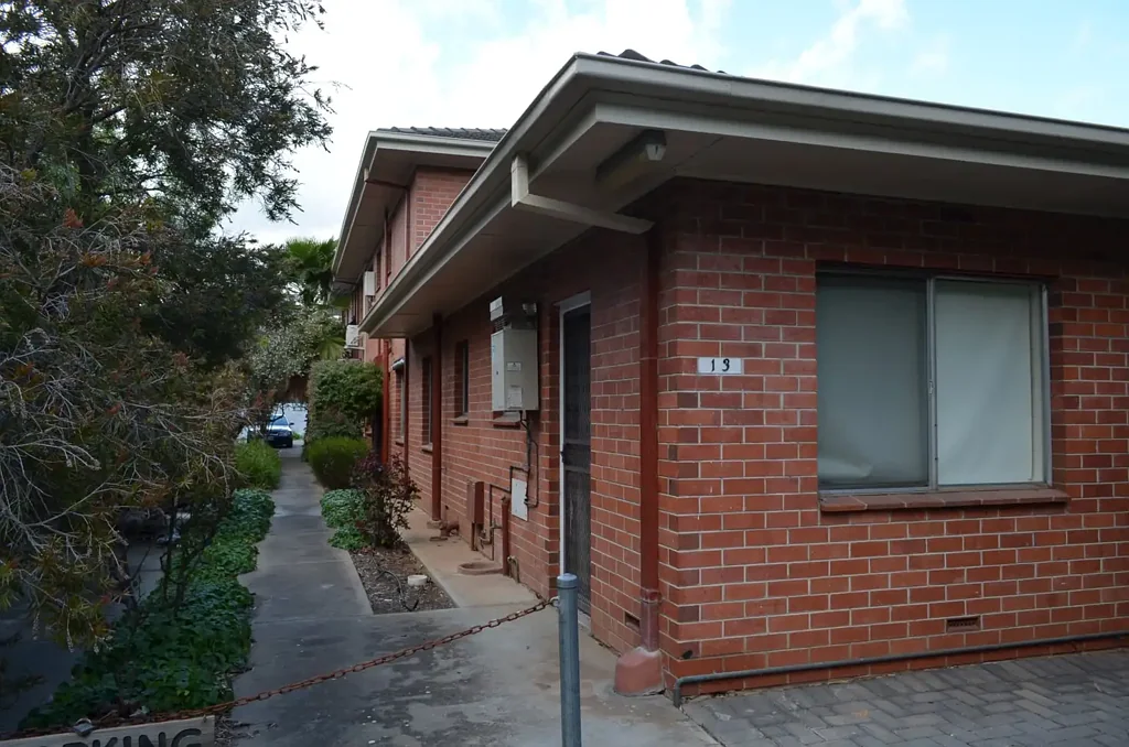 Great location 1 bed unit