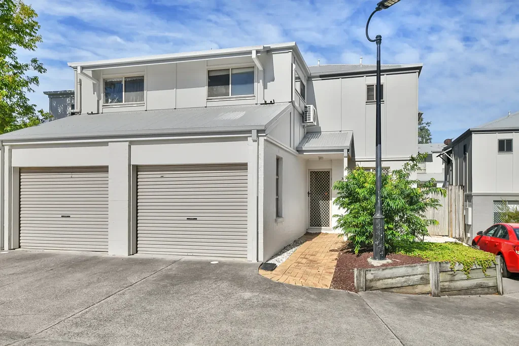 Oxley 3部屋 The Perfect First Home - Walk to Everything !