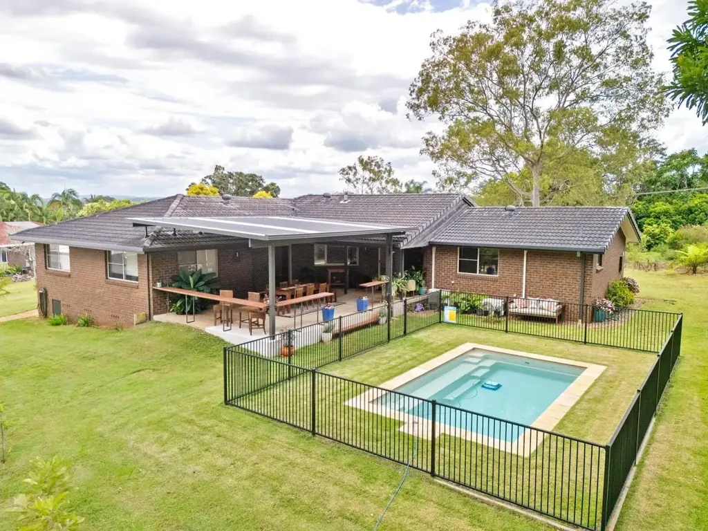 25 Highview Crescent, Modanville, NSW 2480