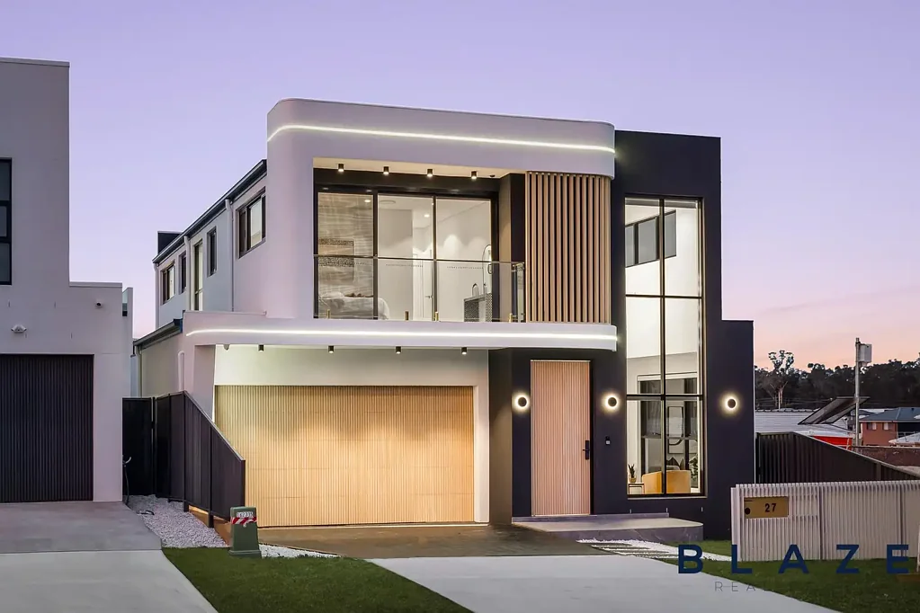 Austral 5 Bedroom PRESENTING LUXURY AND PRACTICALITY