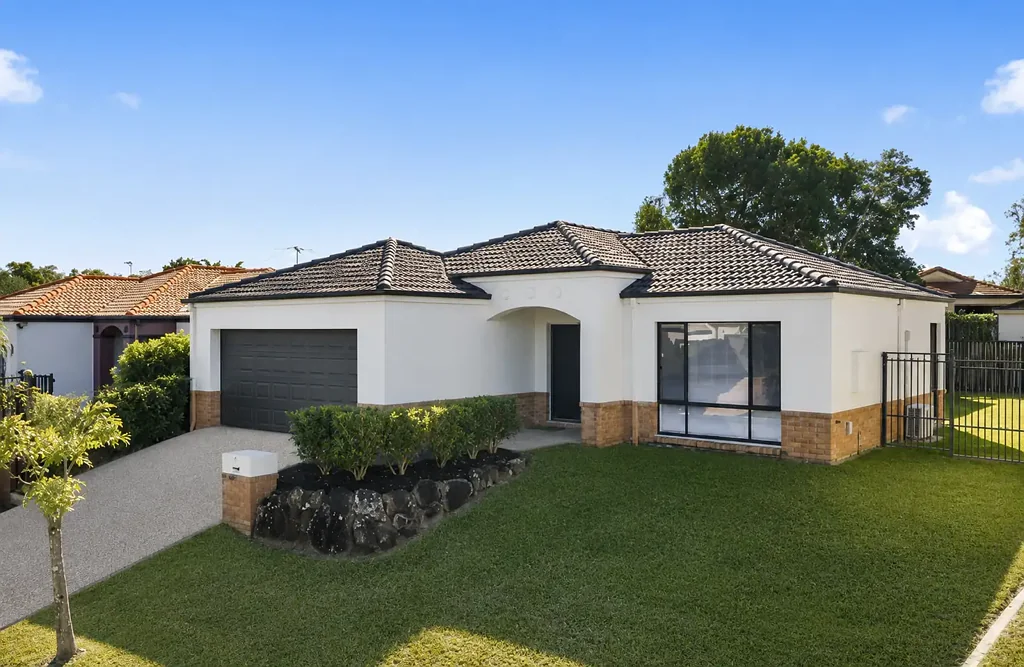 Spacious, Light-Filled Home in a Quiet Robina Pocket