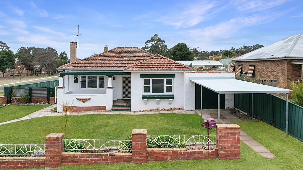 74 Boyce Street, Avoca, VIC 3467