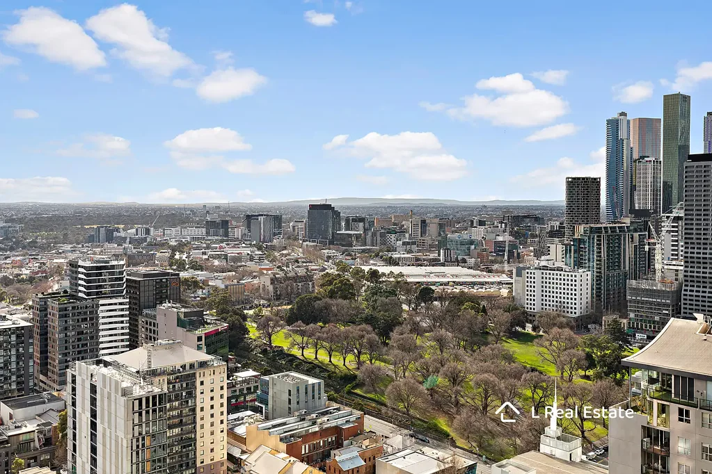 Melbourne 2房 Ritz-Carlton联合开发 无遮挡花园景观 Siemens高端电器 世界级度假村设施 CBD中心便捷生活 Elegant City Living with Flagstaff Garden Views – Residence 3211B