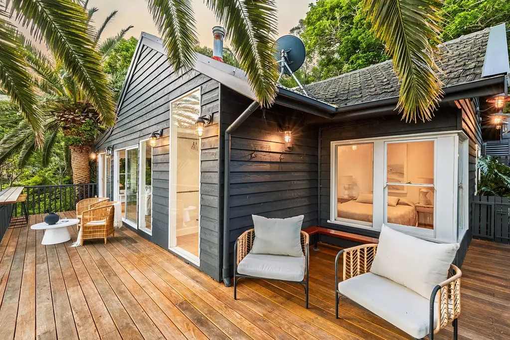35a Plateau Road, Avalon Beach, NSW 2107