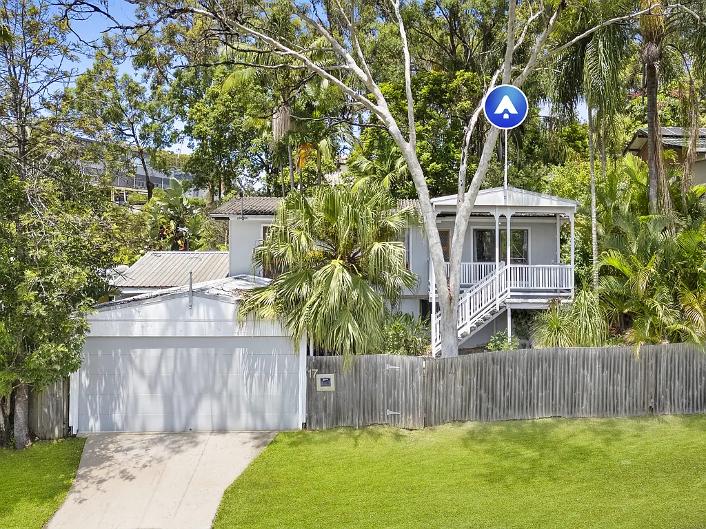 17 Darling Crescent, Molendinar, QLD 4214