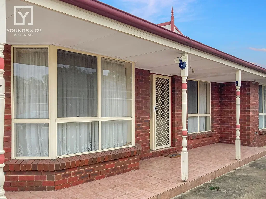 Well presented South Three bedroom unit