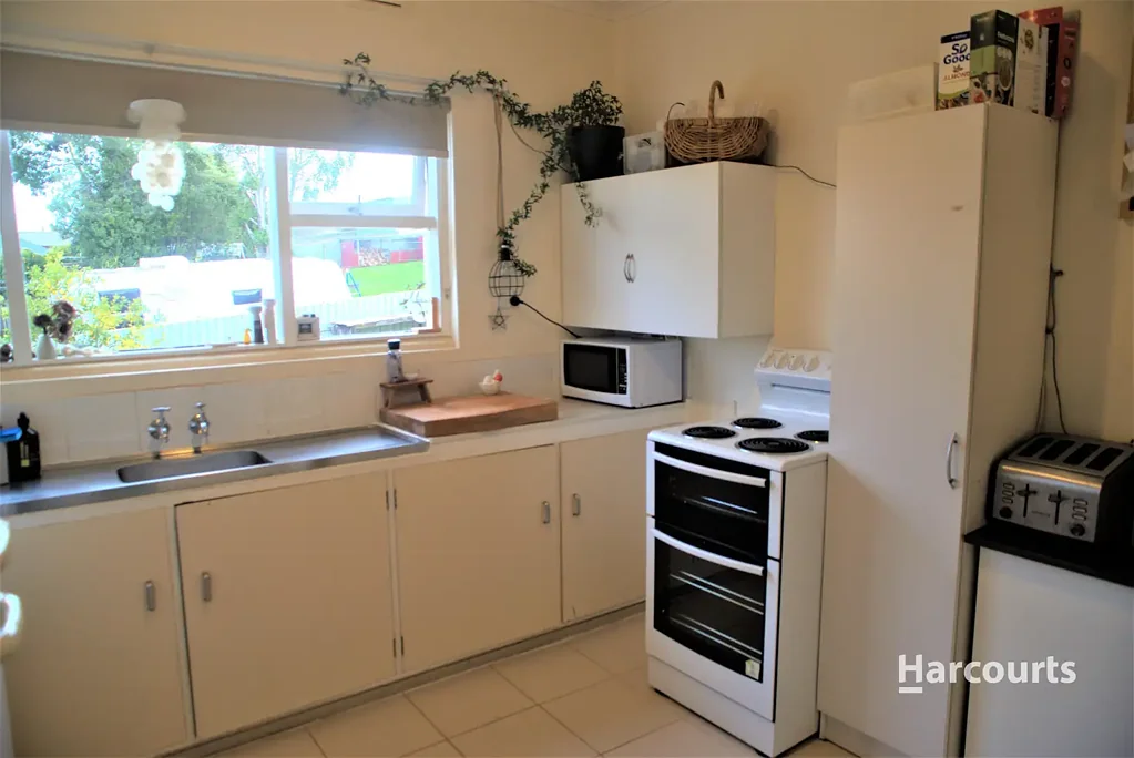 Comfortable One Bedroom Unit!