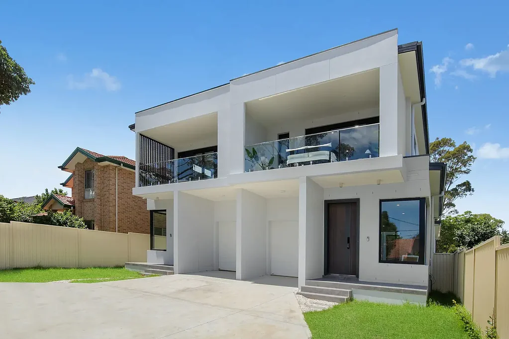 West Ryde 5Kwarto 2 Brand New Double Brick Luxury Duplexes In Prime Location Moments to Station