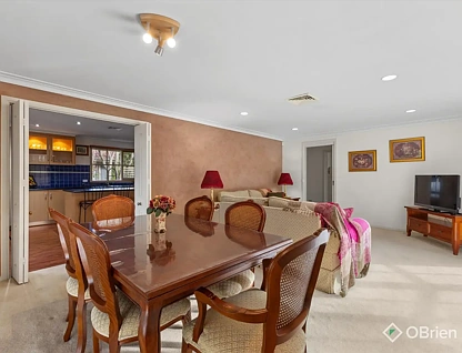 2/16 Campbell Street, Glen Waverley, East Melbourne, 3房, 2浴, House