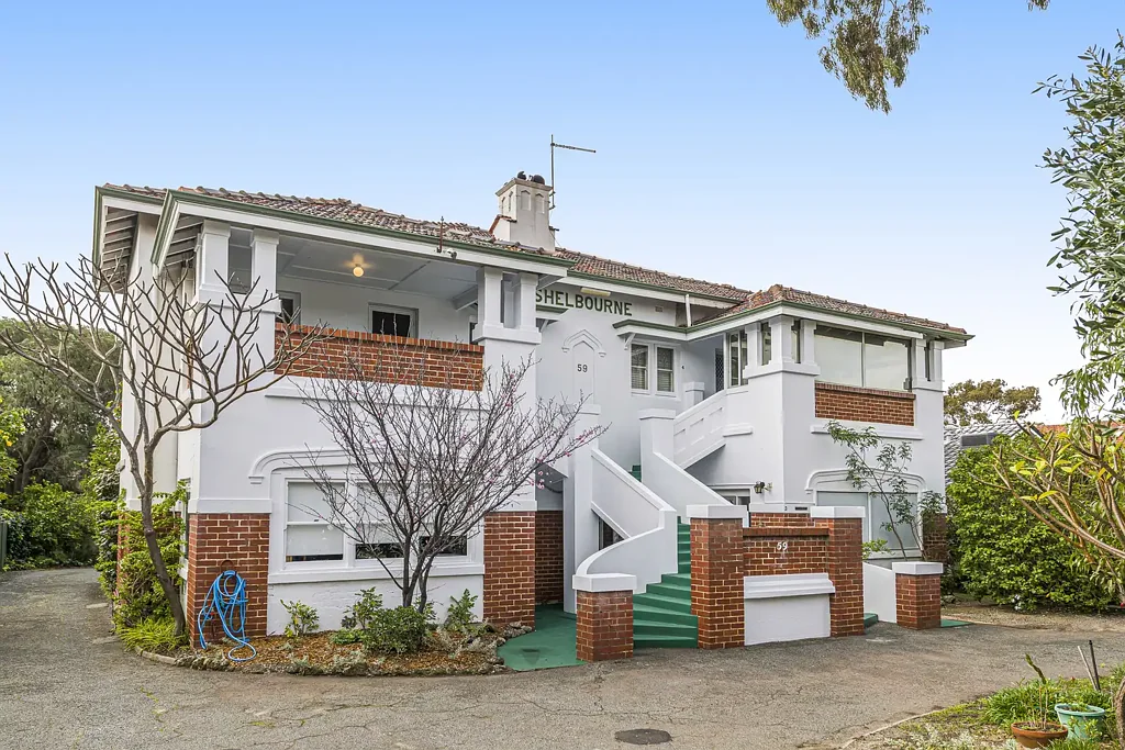 Nedlands 2 Slaapkamer SHELBOURNE - CLASSIC 1930s CHARACTER IN A BOUTIQUE GROUP OF 4