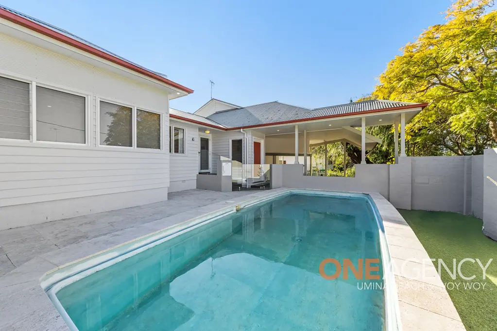 Stunning family home just in time for summer !