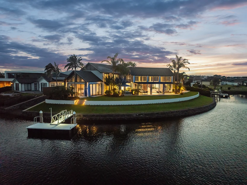One Tree Point 4房  Jewel of Marsden Cove - award-winning waterfront