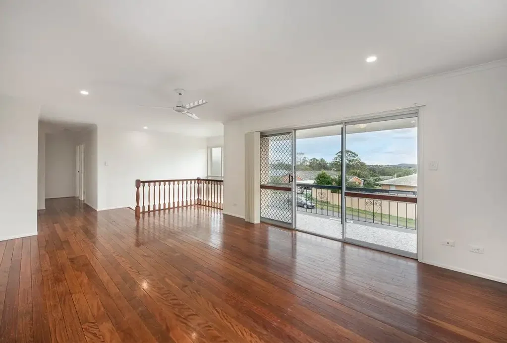 BEAUTIFUL HIGH-SET HOME IN WISHART