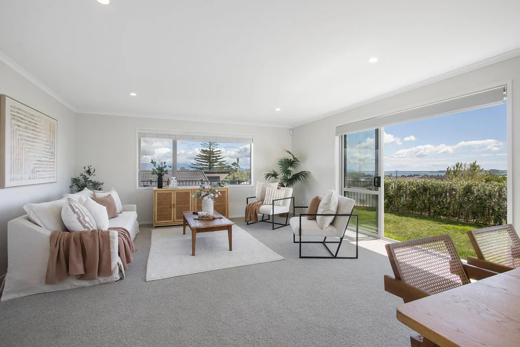 Omokoroa 3 Slaapkamer Elevated Water Views/Lock-and-Leave