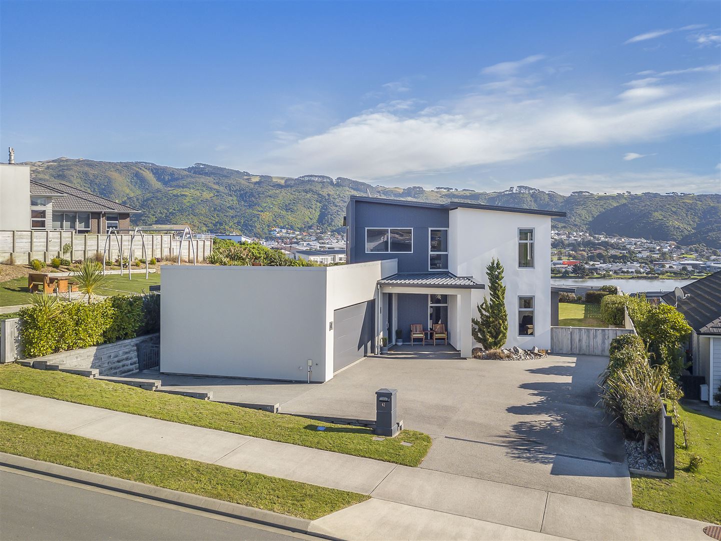 42 John Burke Drive, Aotea, Porirua, 5 chambres, 3 salles de bain