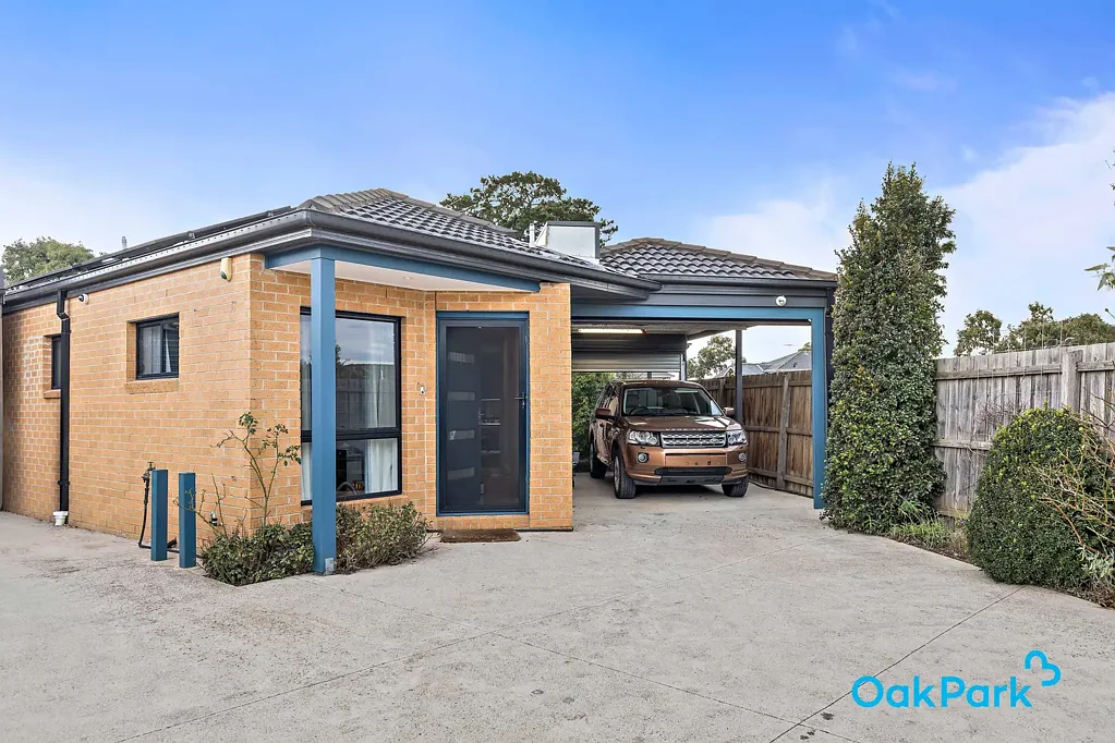 Thomastown 2ਬੈੱਡਰੂਮ 'The Complete Upgrade' - Private Sale By Negotiation
