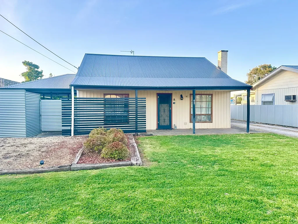 43 Dunn Street, Bordertown, SA 5268