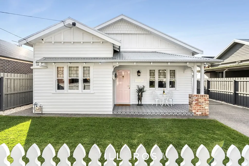 Geelong West 4chambre Timeless. Sophisticated. Elegant.