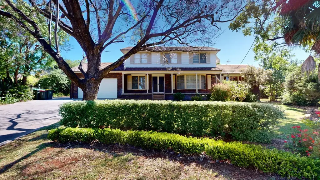 STUNNING DOUBLE STOREY HOME WITH POOL