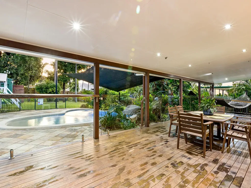 10 Dalgety Street, Stratford, QLD 4870