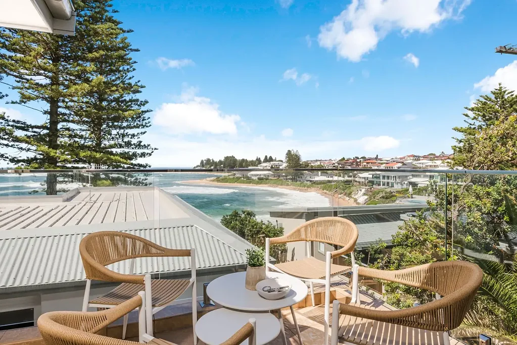 2/132 Ocean Parade, Blue Bay, NSW 2261