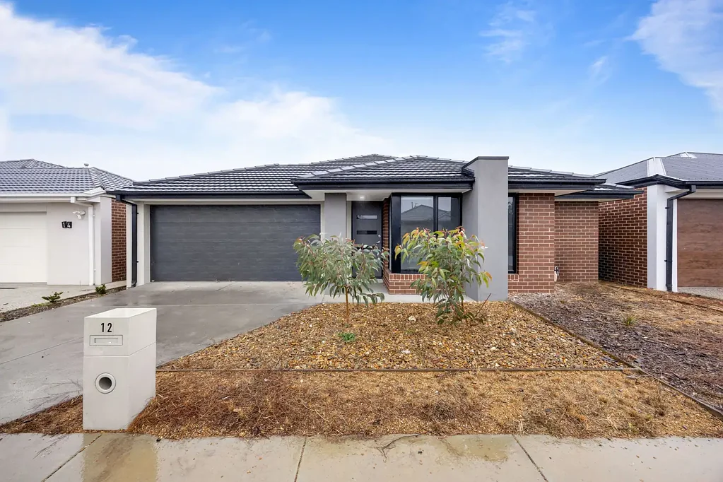 12 Volt Street, Winter Valley, VIC 3358