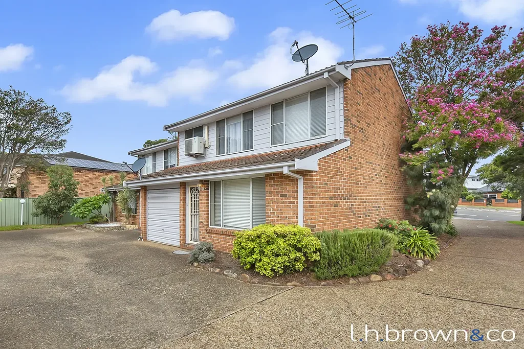 Beautiful Three-Bedroom Townhouse in Prime Miranda Location