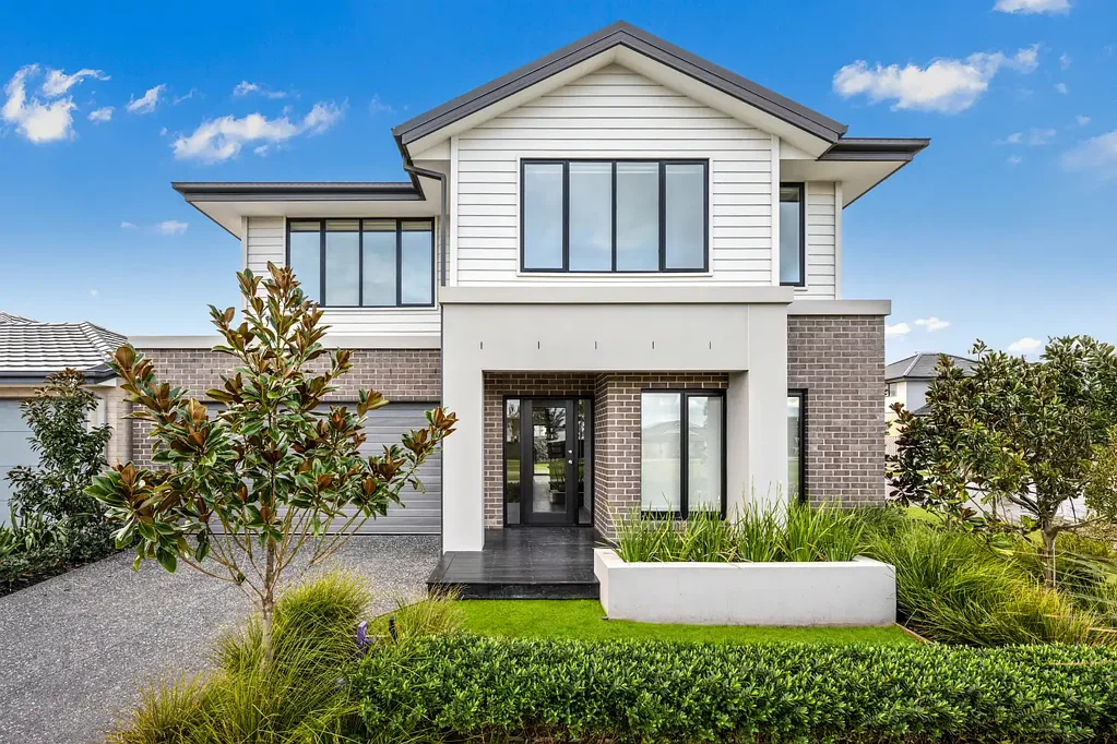 Officer South 6ਬੈੱਡਰੂਮ METRICON EX DISPLAY HOME ''ALKA 34'