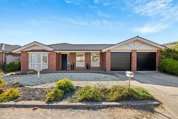 7 Tina Way, Morphett Vale