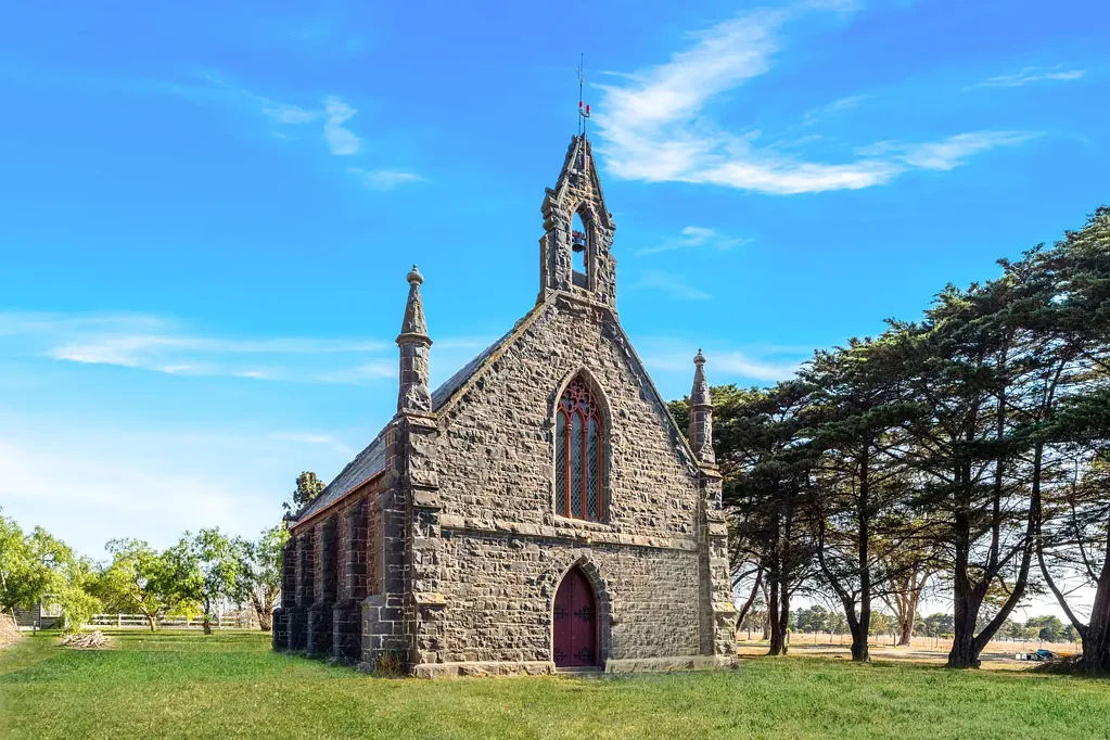 Bulla 5 Bedroom Once-in-a-Generation Opportunity - Historic Bluestone Church & Family Home with Endless Potential!