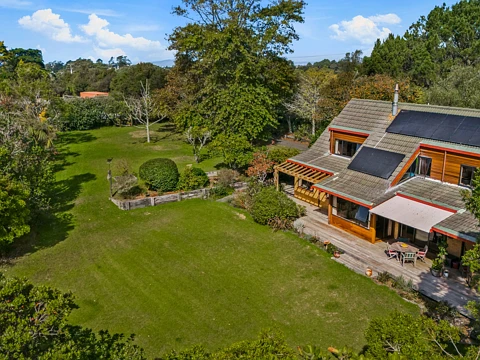 Okura 5 Bedroom Vendors moving on – Must be sold!