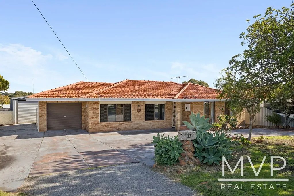 Charming Family Home in a Convenient Location!
