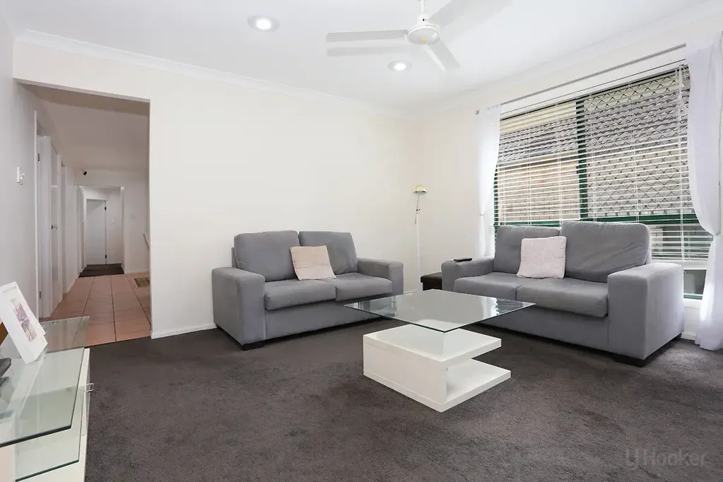 Coombabah 4Zimmer Neat and tidy Freestanding home