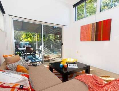 17 Coombabah Road, Runaway Bay, QLD 4216, 3 Bedrooms, 2 Bathrooms, House